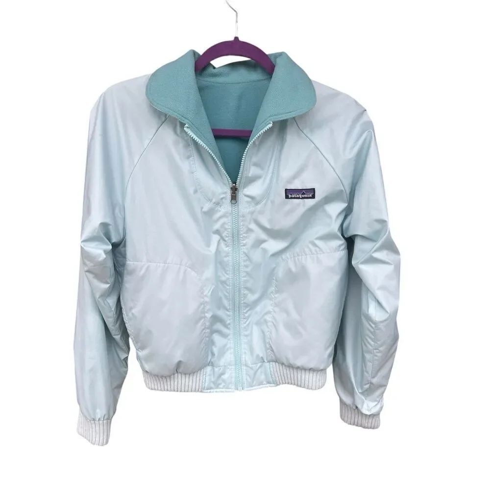 Patagonia woman’s Small Reversible rain wind baby blue jacket hiking camping 80s